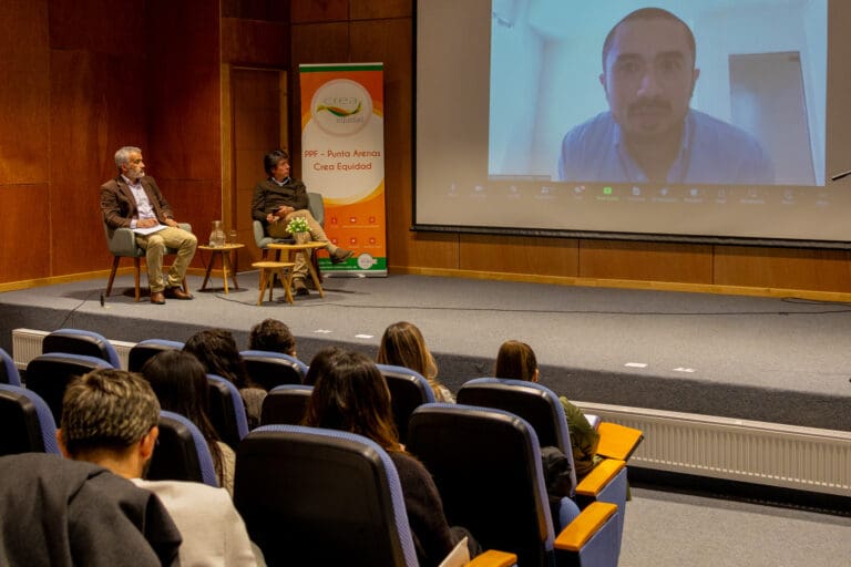 Seminario en Magallanes aborda las transformaciones en la masculinidad y paternidad