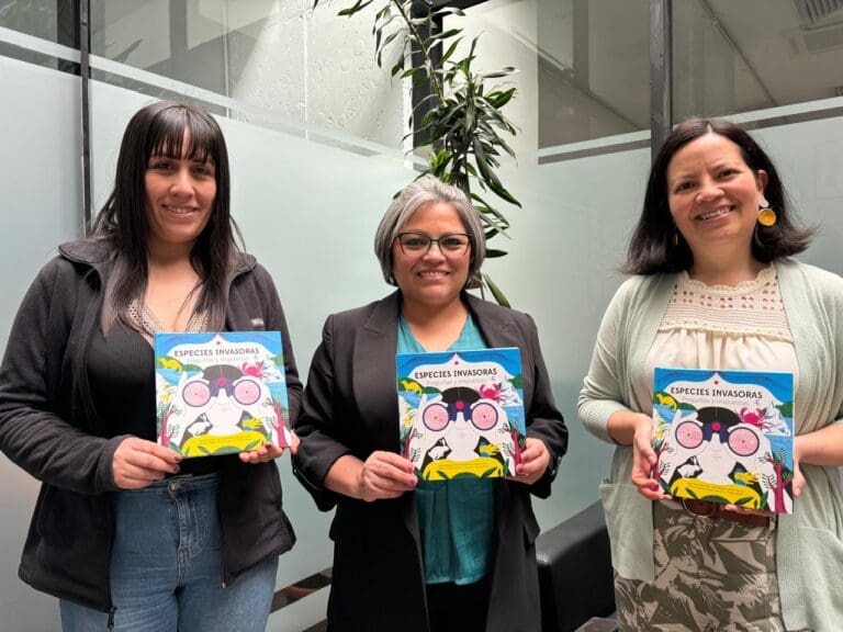 Lanzan libro para niños y adultos sobre especies invasoras en Chile y el mundo