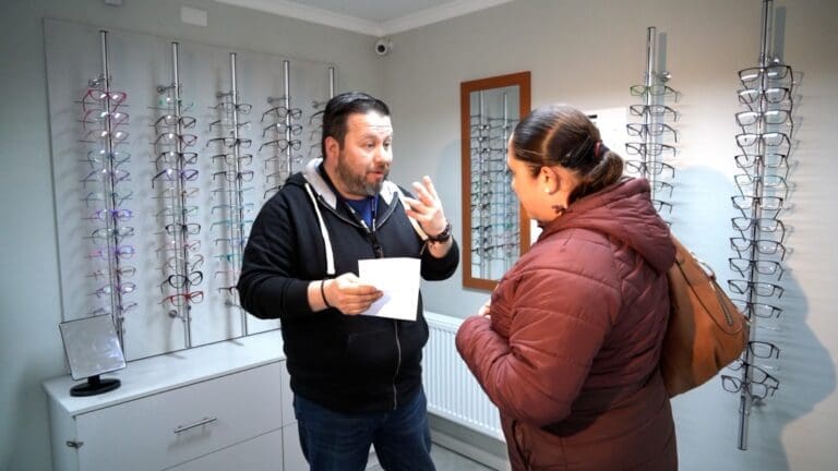 Óptica y Farmacia Comunal de Punta Arenas continúan creciendo y ofreciendo alternativas económicas para la comunidad