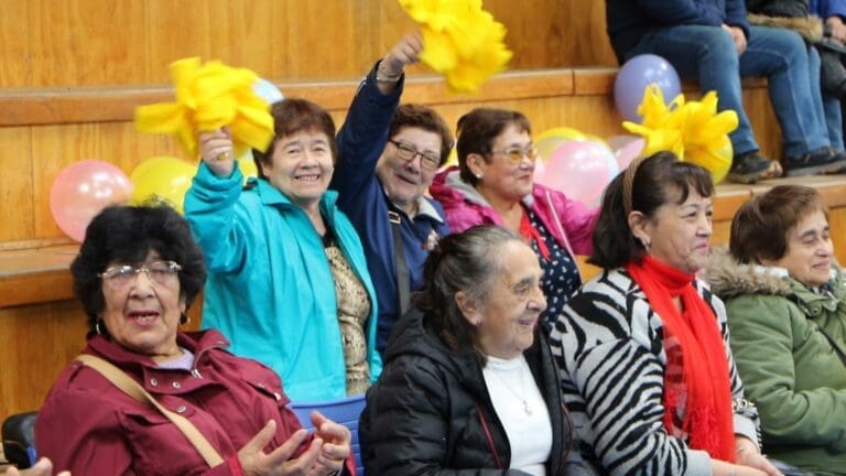 Puerto Natales celebró el 3er Encuentro Intergeneracional “Por el buen trato”