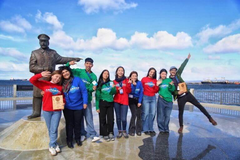 Estudiantes de Lota, Ñuñoa y Las Condes ganan la XXI Feria Antártica Escolar y viajarán a la Antártica