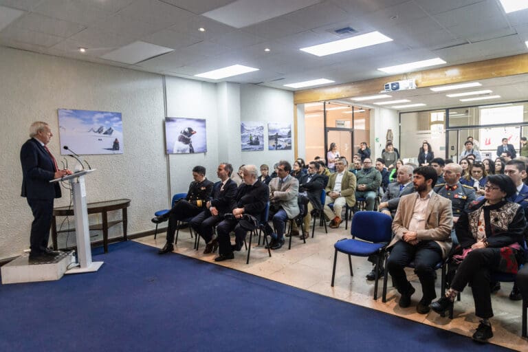 Chile presenta la LXI Expedición Científica Antártica con foco en investigación y monitoreo ambiental