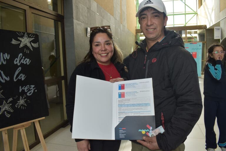 150 familias de Punta Arenas reciben subsidios habitacionales para proyecto 