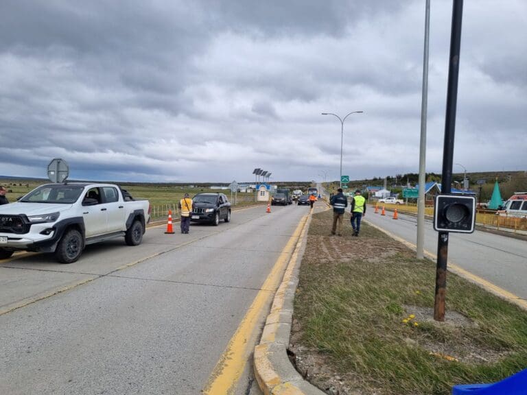 Realizaron operativo preventivo en diversas rutas de Magallanes para el fin de semana largo