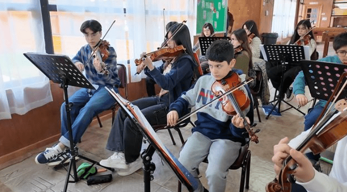 37 jóvenes de Magallanes se destacan en la Orquesta Sinfónica Juvenil, gracias a la Fundación de Orquestas Juveniles
