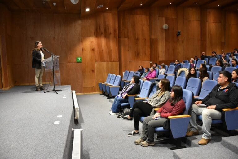Más de 90 profesionales participaron en Jornada Regional del Programa Nacional de Inmunizaciones en Magallanes