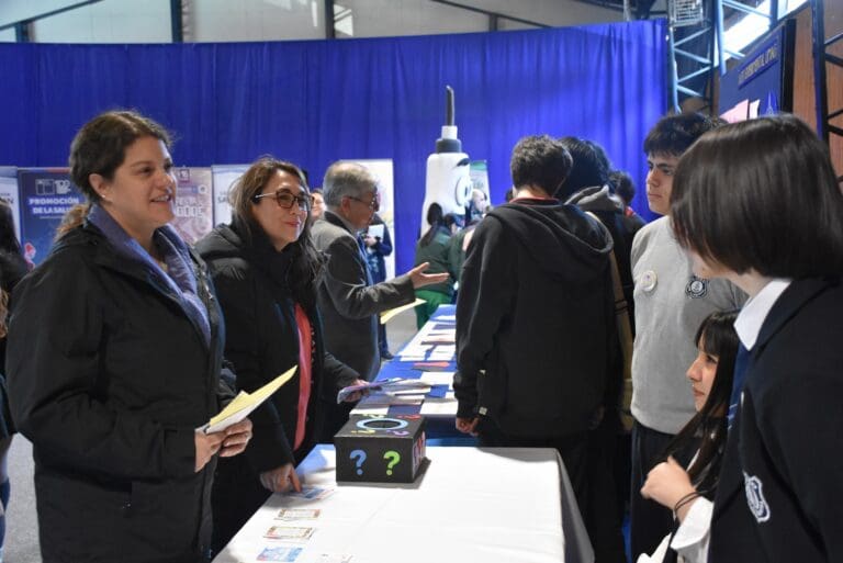 III Feria Estudiantil de Prevención de ACV: fomentando la salud y el autocuidado en Magallanes