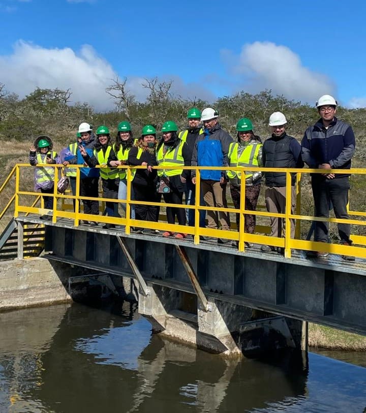 Dirigentes vecinales de Puerto Natales realizan visita a las instalaciones de Aguas Magallanes