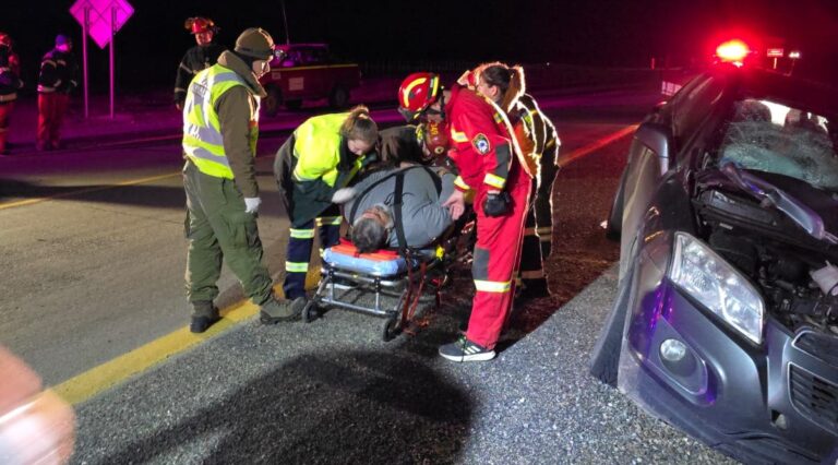 Accidente de tránsito en la ruta CH-257 de Porvenir: un herido de gravedad y tres lesionados