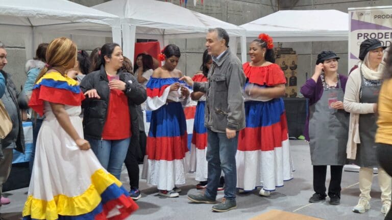 Se realizó 6ª Feria Intercultural de Prodemu en Porvenir: un espacio de encuentro y diversidad cultural
