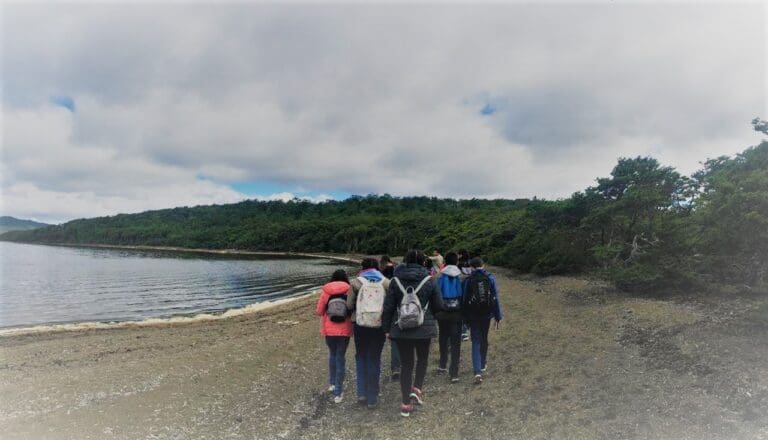 Reapertura de la Reserva Nacional Laguna Parrillar marca el inicio de la temporada estival 2024-2025 en Magallanes
