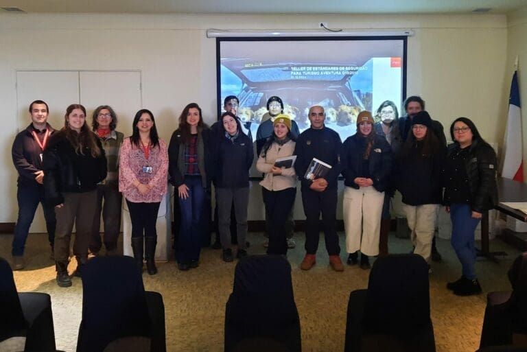 Sernatur Magallanes realiza taller para reforzar estándares de seguridad en turismo aventura