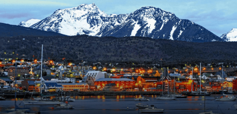 Fiscal Regional de Magallanes expone en Ushuaia sobre criminalidad transfronteriza