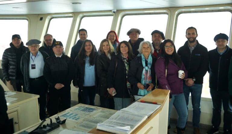 Archi celebra su Asamblea Anual en Punta Arenas y cruza el Estrecho de Magallanes para conectar a las radios de la región