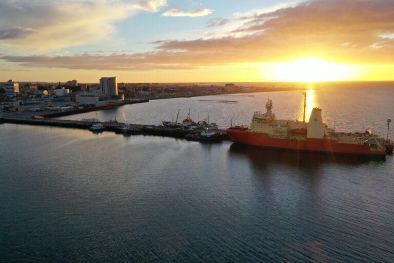 Magallanes avanza hacia un corredor naviero verde: taller de consorcio reúne a actores del sector marítimo y logístico