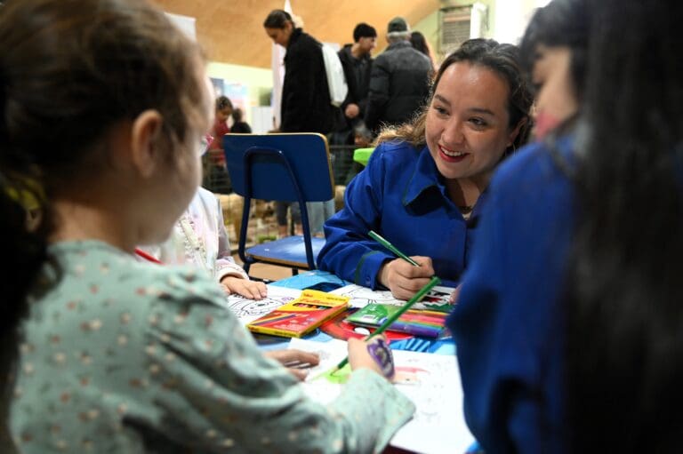 SLEP Magallanes impulsa feria educativa para fomentar la asistencia y prevenir la deserción escolar