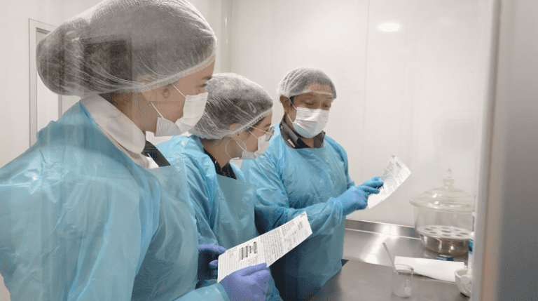 Estudiantes del Liceo María Mazarrello vivieron una experiencia educativa en el Hospital de Natales