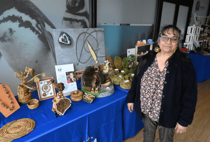 Feria “Artesanías Australes” abre sus puertas para exhibir creaciones locales a turistas en Punta Arenas