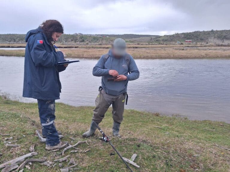 Comienza la temporada de pesca recreativa en Magallanes con intensas fiscalizaciones de Sernapesca