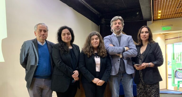 Seminario cierra el Mes de la Adopción destacando el impacto positivo de esta intervención en la niñez