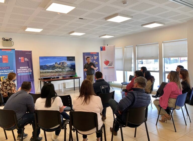 “Cuidémonos mientras Cuidamos”: jornada de autocuidado para personas cuidadoras en Punta Arenas