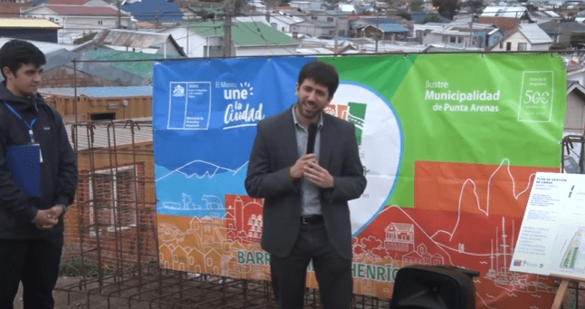Inician mejoras en calle Fray Camilo Henríquez: luminarias y áreas verdes recreativas