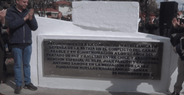 Inauguran monolito conmemorativo por los 40 años del Tratado de Paz y Amistad Chile-Argentina