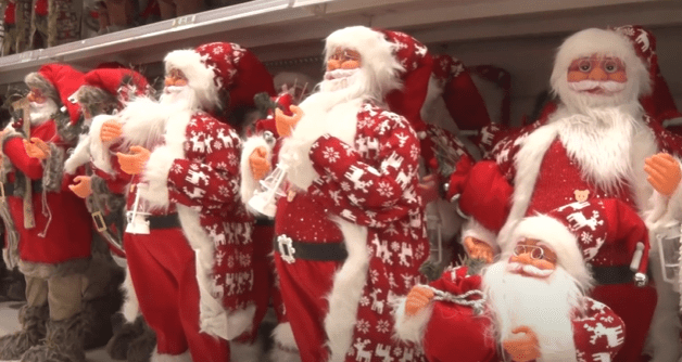 Locales comerciales en Punta Arenas ofrecen variadas novedades navideñas