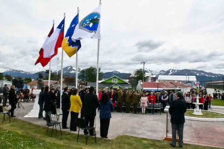 Puerto Williams celebra su 71° aniversario con Te Deum y desfile cívico-militar