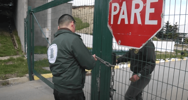 Funcionarios de Gendarmería inician paro indefinido en Punta Arenas: suspenden traslados de imputados