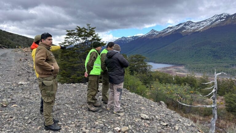 Inician intensa búsqueda de tres turistas desaparecidos en Parque Karukinka en Tierra del Fuego