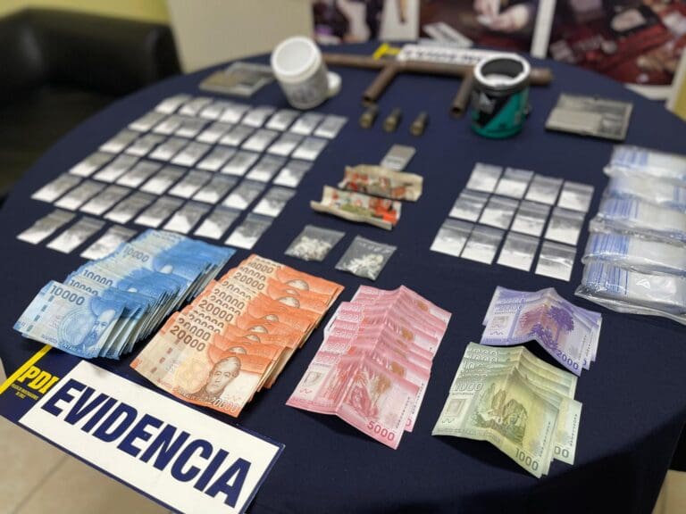 Detienen a hombre en Punta Arenas por tráfico de drogas y posesión ilegal de armas