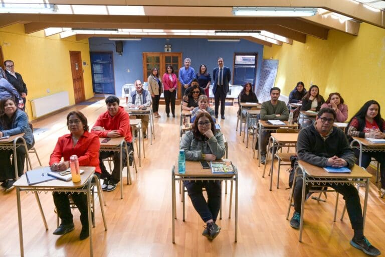 Magallánicos se capacitan como guardias de seguridad a través del programa Becas Laborales