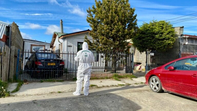Una mujer de 39 años fue hallada muerta en su casa en Punta Arenas