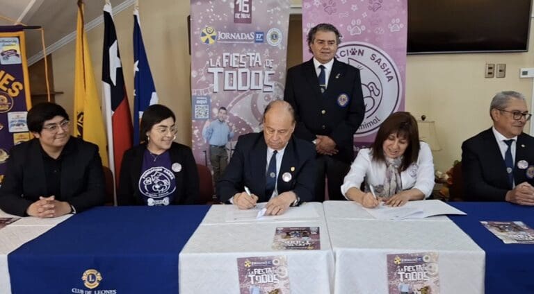Firma de convenio entre el Club de Leones y la Fundación Sasha para apoyar las Jornadas por la Rehabilitación