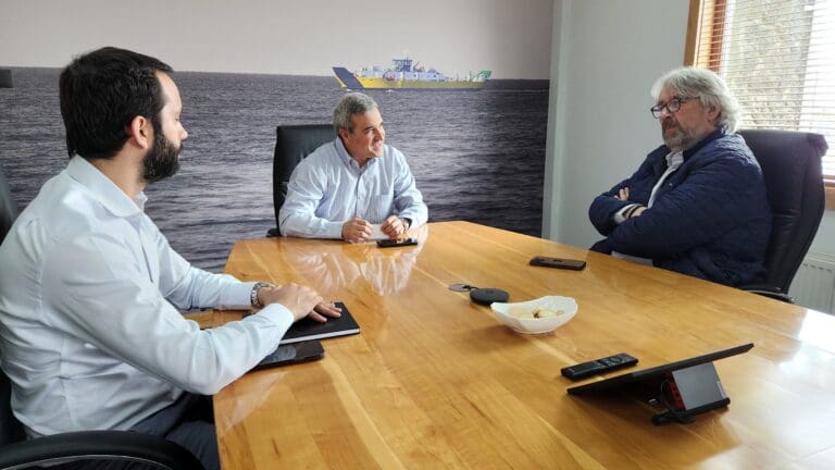 Tabsa y Asogama refuerzan coordinación para mejorar conectividad marítima en Primera Angostura