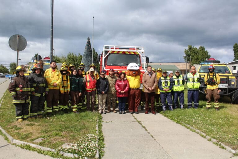 Campaña en Última Esperanza busca prevenir incendios forestales en temporada de altas temperaturas