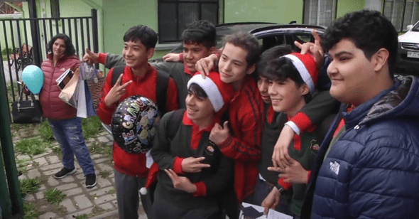 Octavos básicos de la Escuela Portugal se despiden de su colegio