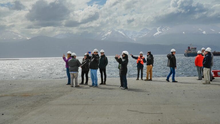 Consejeros Regionales visitan obras financiadas por el Fril en Cabo de Hornos