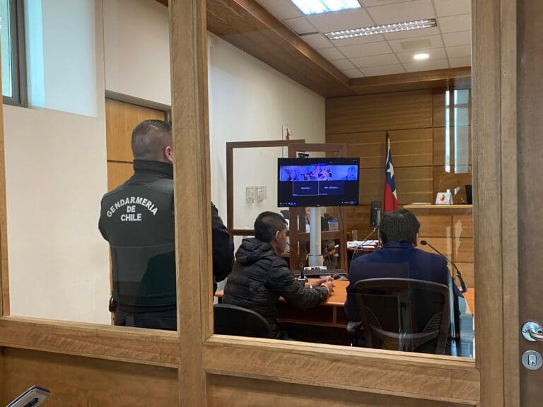 Detienen a hombre que viralizó redes sociales al escapar por techos de viviendas en Punta Arenas