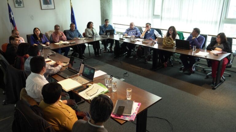 Comisión de Finanzas del Concejo Municipal de Natales avanza en la revisión del Presupuesto Municipal 2025