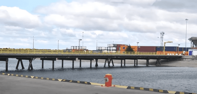 Anuncian inversión portuaria por más de 100 millones de dólares en los muelles Prat y Mardones