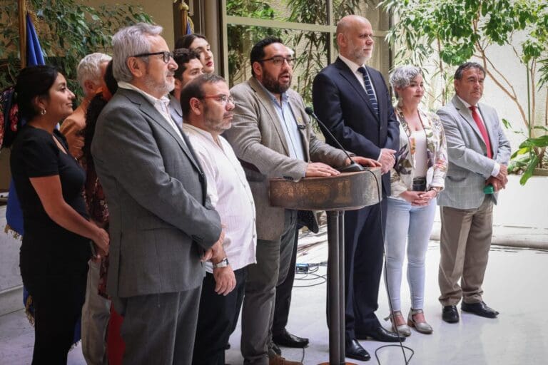 Cámara de Diputadas y Diputados aprueba proyecto de ley que entrega solución a la deuda histórica de los docentes