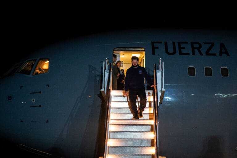 Ya comenzó el viaje del Presidente Boric en el marco de la Operación Estrella Polar III