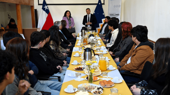 Slep reconoció a alumnos con mejores puntajes de la ciudad