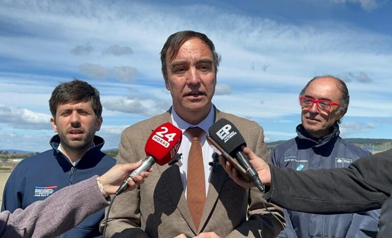 Punta Arenas avanza hacia un transporte sustentable con nueva flota de buses eléctricos y electrominal