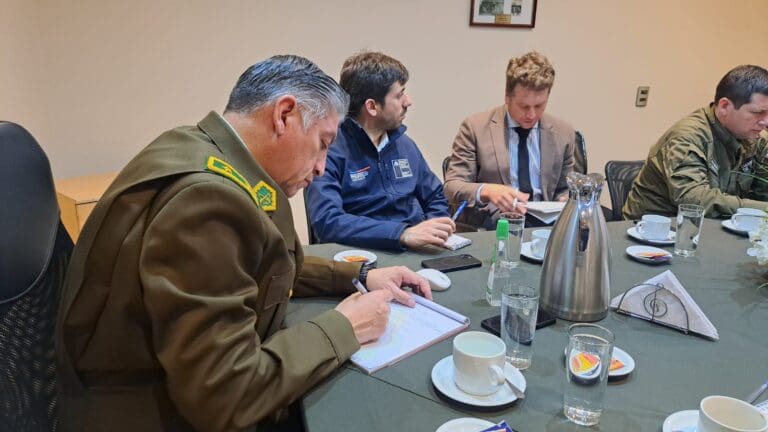 Avanzan gestiones para la implementación de Escuela de Formación de Carabineros en Punta Arenas
